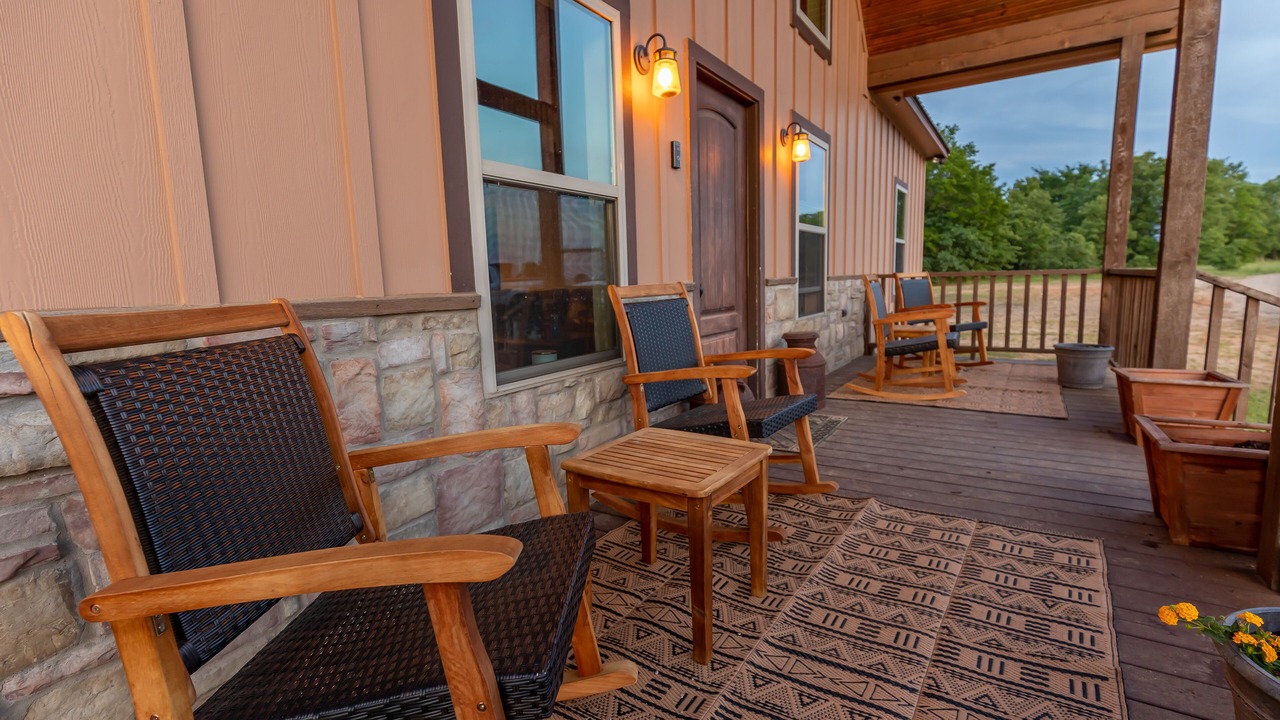 Photo of Patio Balcony in Sulphur Springs