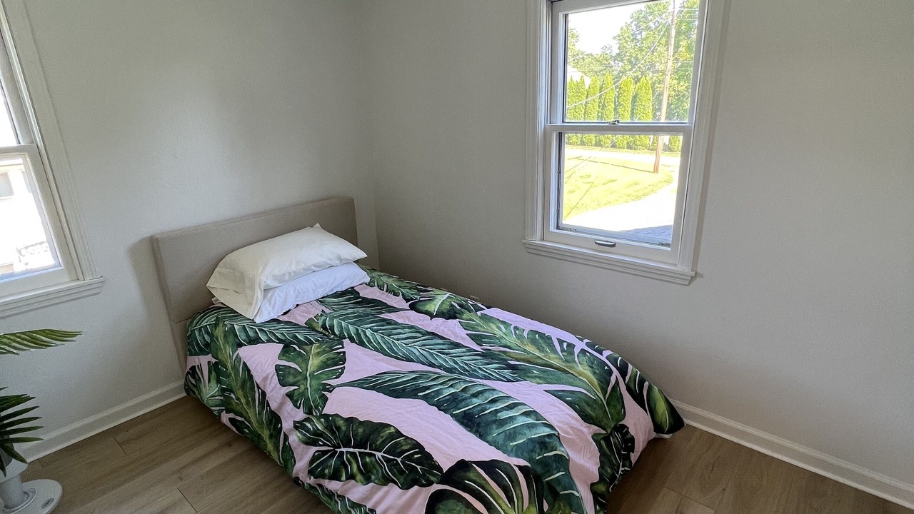 Photo of Bedroom in Culver