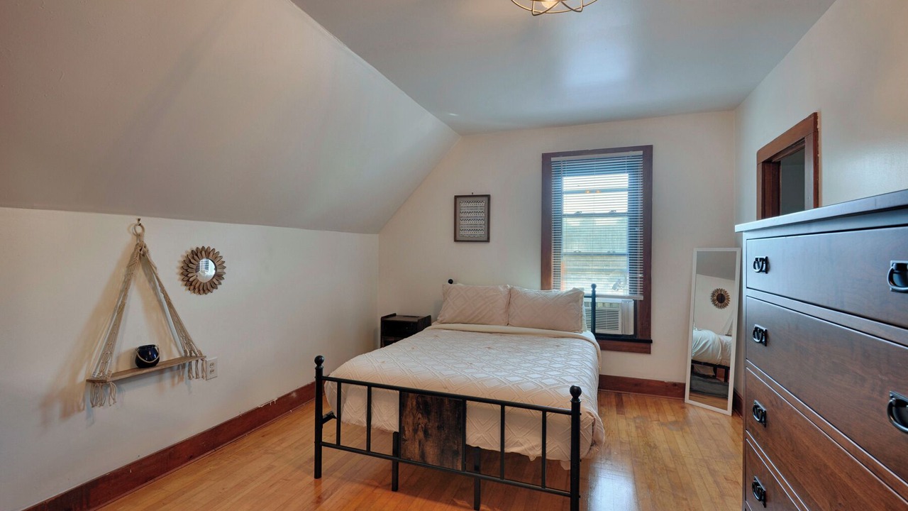 Photo of Bedroom in Alexandria Bay