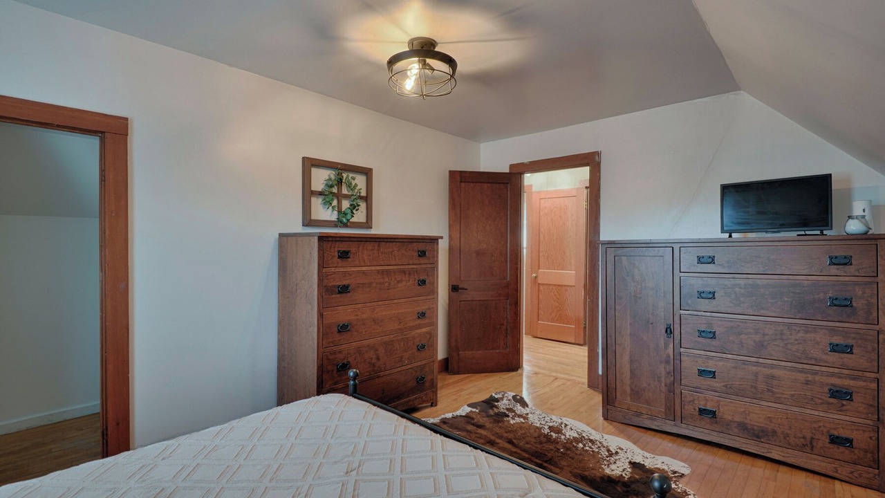Photo of Bedroom in Alexandria Bay