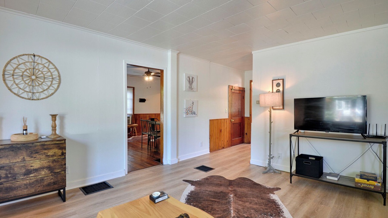 Photo of Livingroom in Alexandria Bay