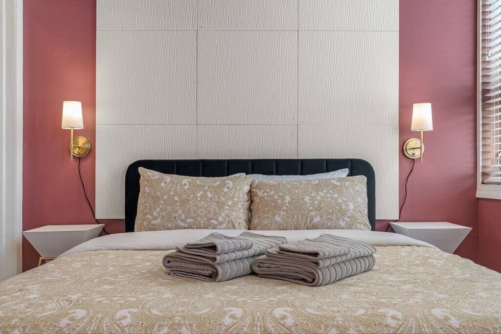 Photo of Bedroom in Chinatown