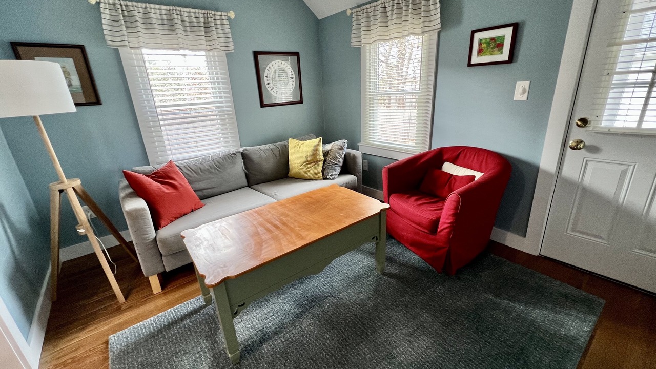 Photo of Livingroom in Brewster