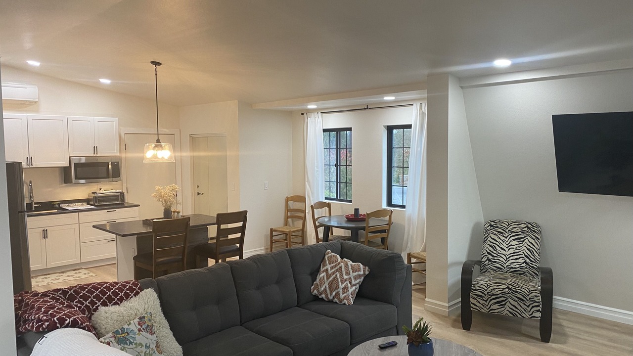 Photo of Livingroom in Aurora