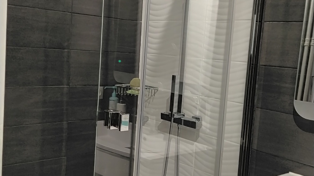 Photo of Bathroom in La Pointe Rouge