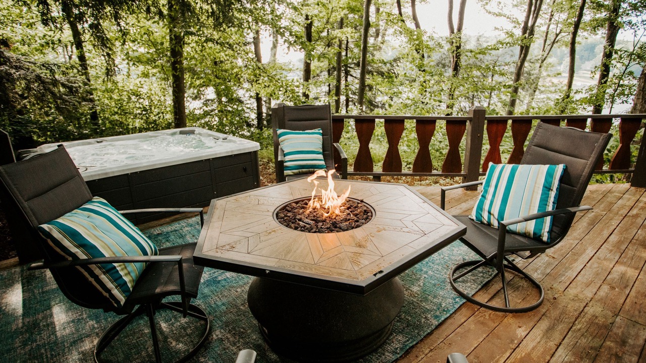 Photo of Patio Balcony in Indian Lake
