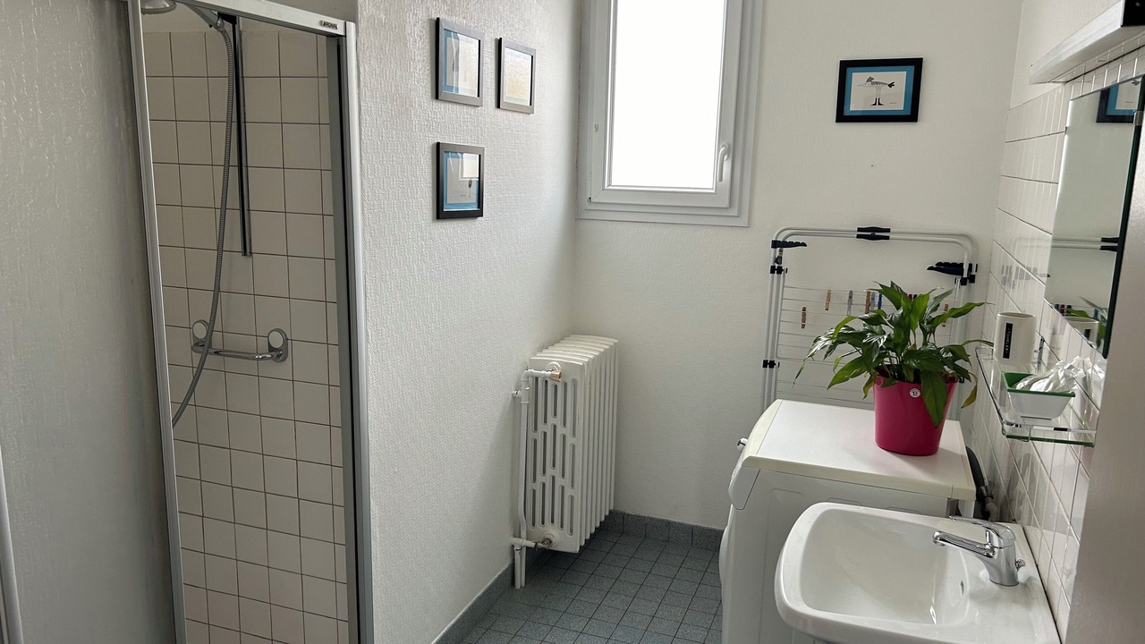 Photo of Bathroom in Yevres-le-Petit