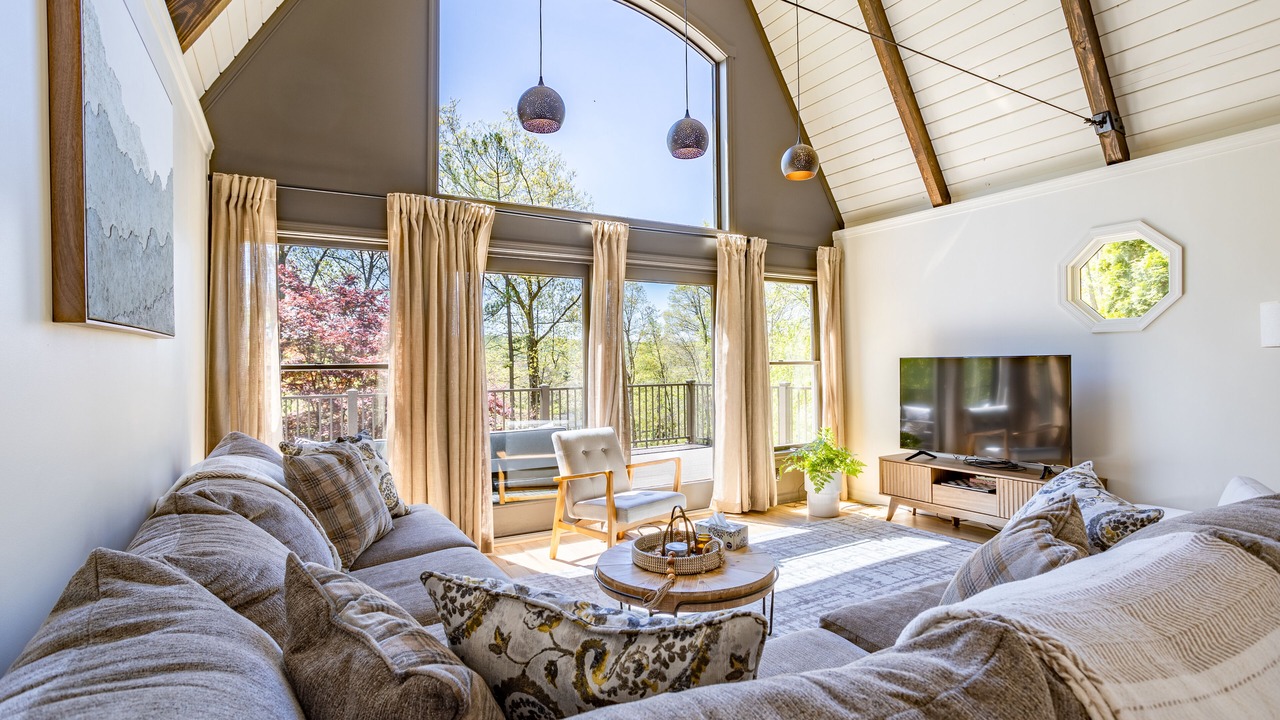 Photo of Livingroom in New Bloomfield