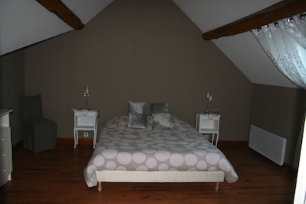 Photo of Bedroom in Argenteuil-sur-Armancon