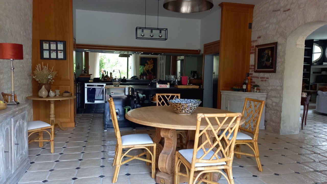 Photo of Others in Villeneuve-sur-Vere