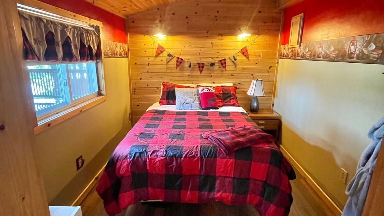 Photo of Bedroom in Gladwin