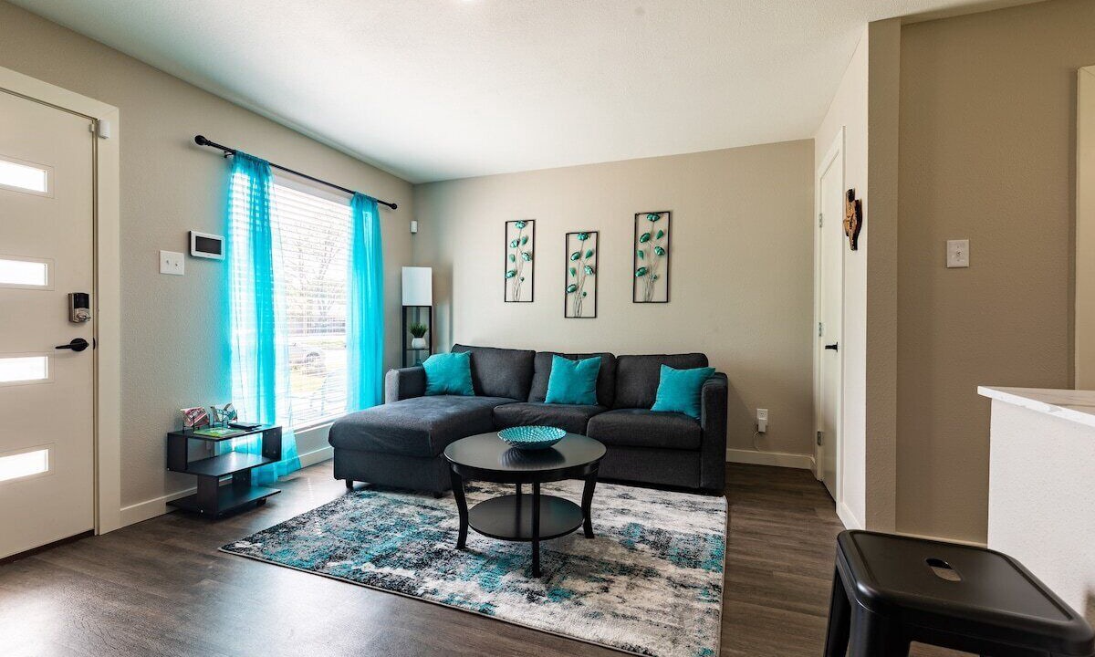 Photo of Livingroom in Montopolis