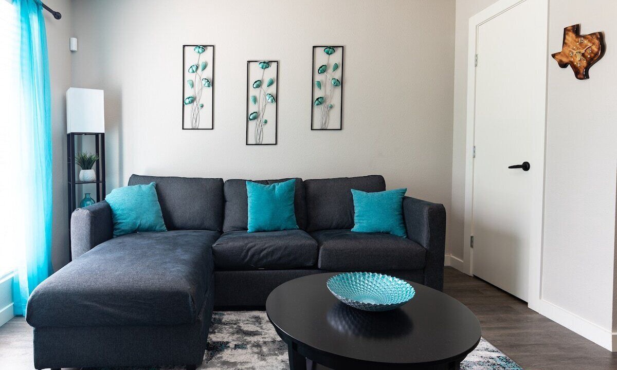 Photo of Livingroom in Montopolis