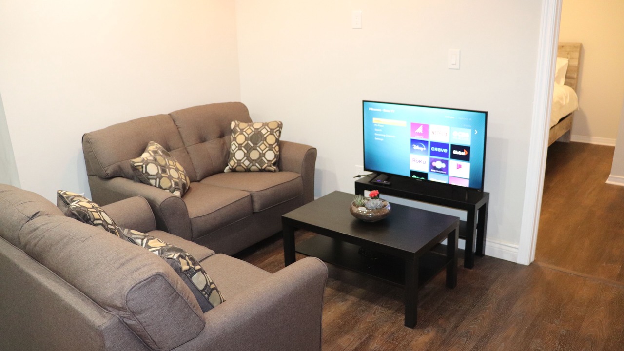 Photo of Livingroom in Ajax