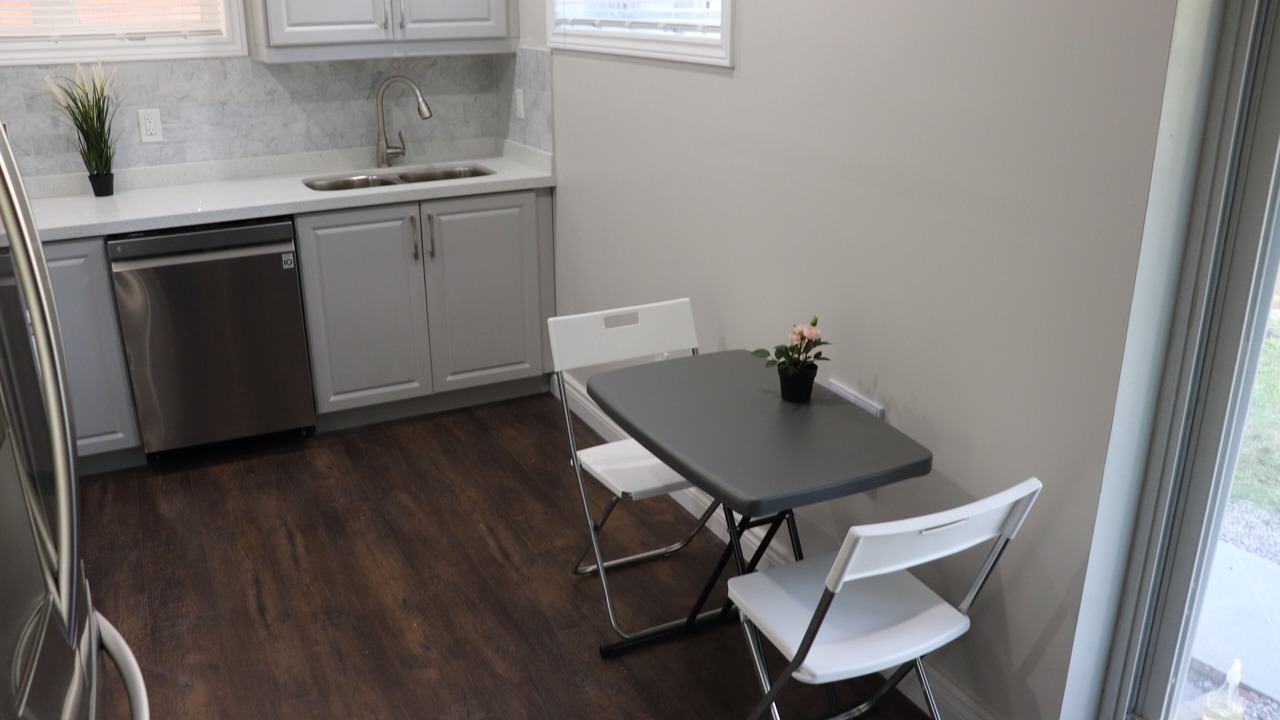 Photo of Others in Ajax