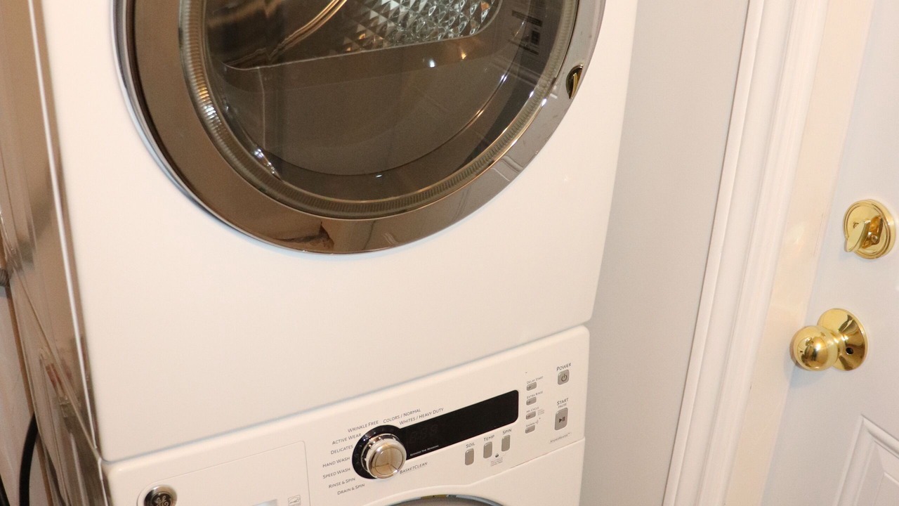 Photo of Others in Ajax