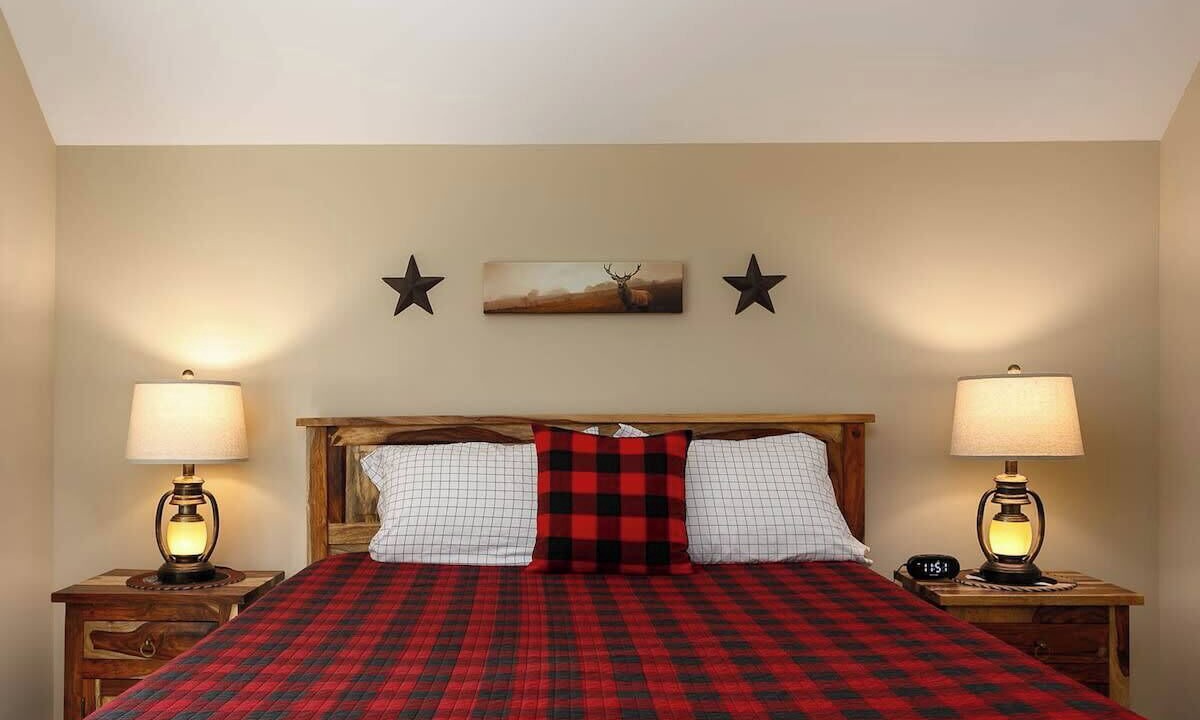 Photo of Bedroom in Horse Shoe