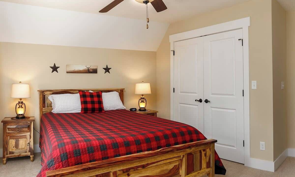 Photo of Bedroom in Horse Shoe