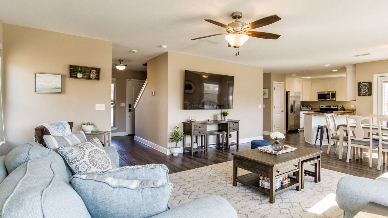 Photo of Livingroom in Ono Island