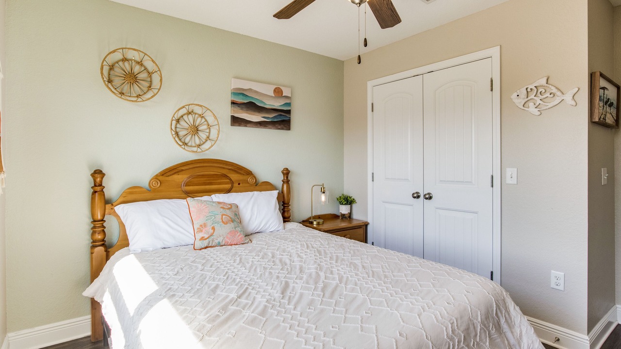 Photo of Bedroom in Ono Island