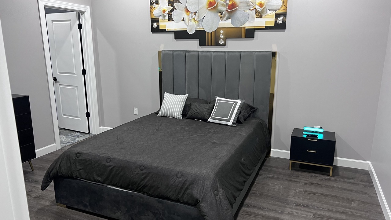 Photo of Bedroom in Harris