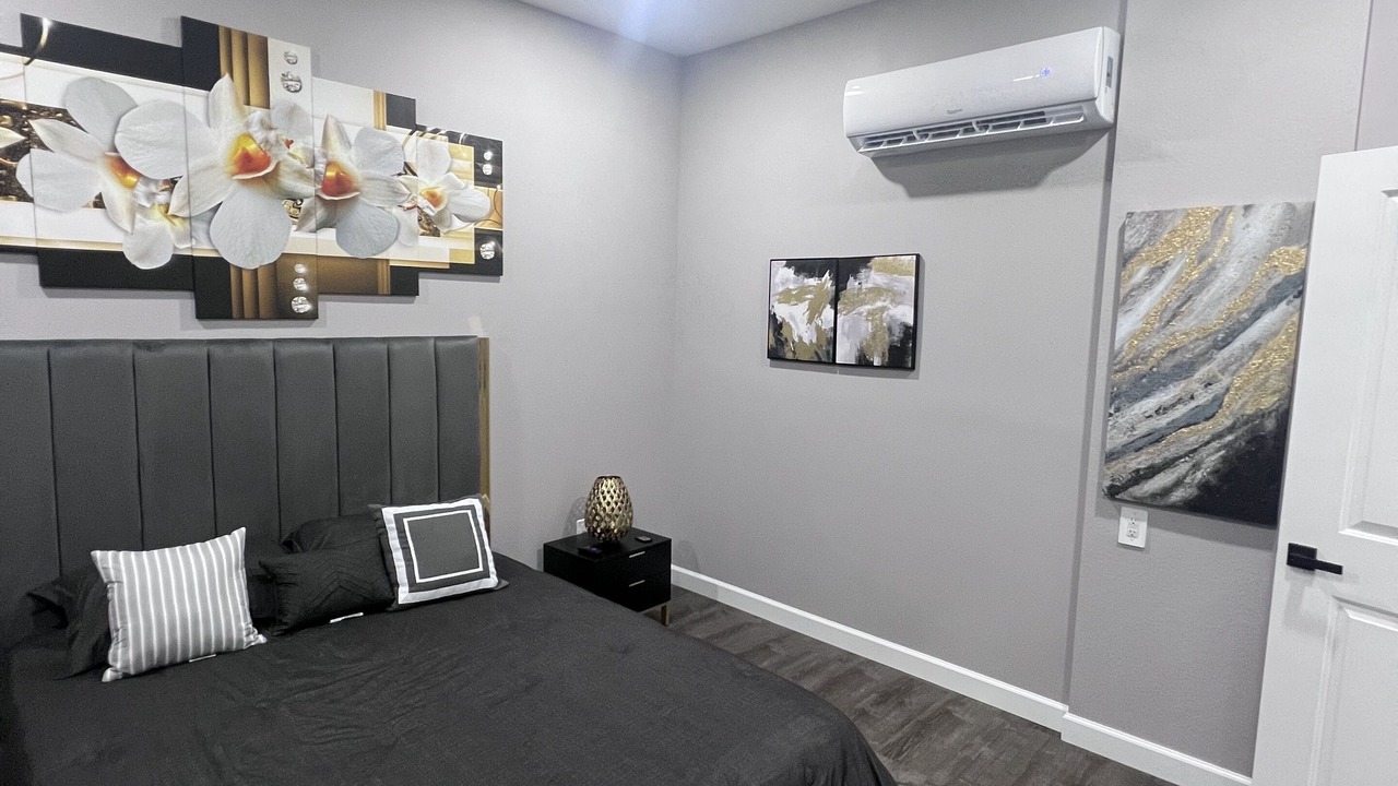 Photo of Bedroom in Harris
