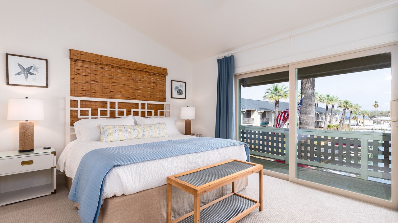 Photo of Others in Harbor Oaks