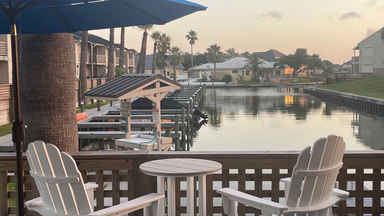 Photo of Outdoor in Harbor Oaks