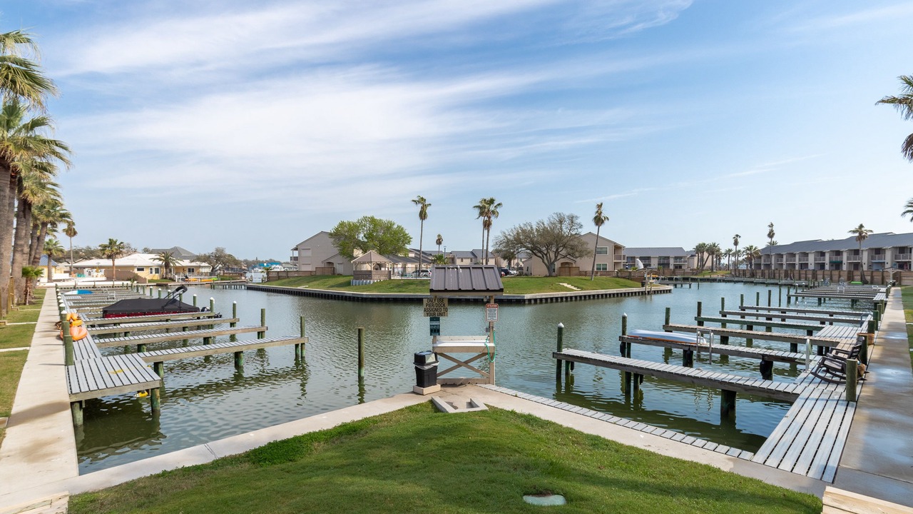 Photo of Others in Harbor Oaks