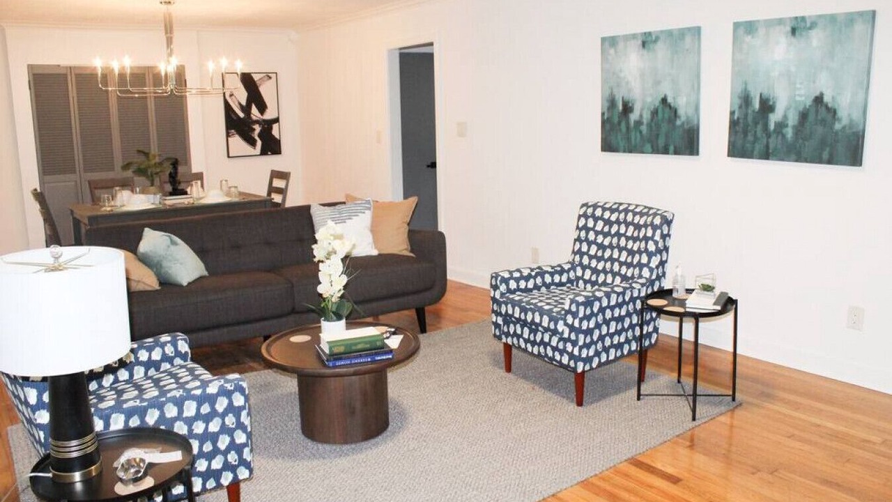 Photo of Livingroom in Tougaloo