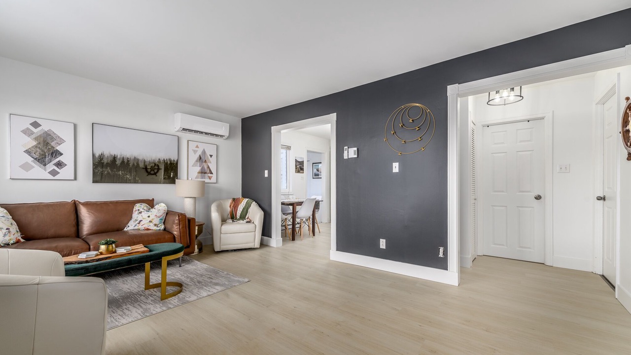 Photo of Livingroom in The Battery