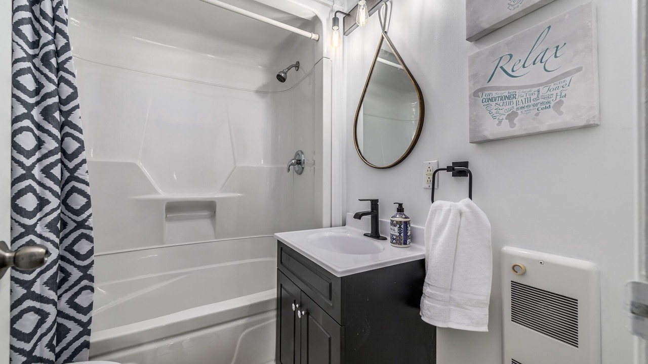Photo of Bathroom in The Battery