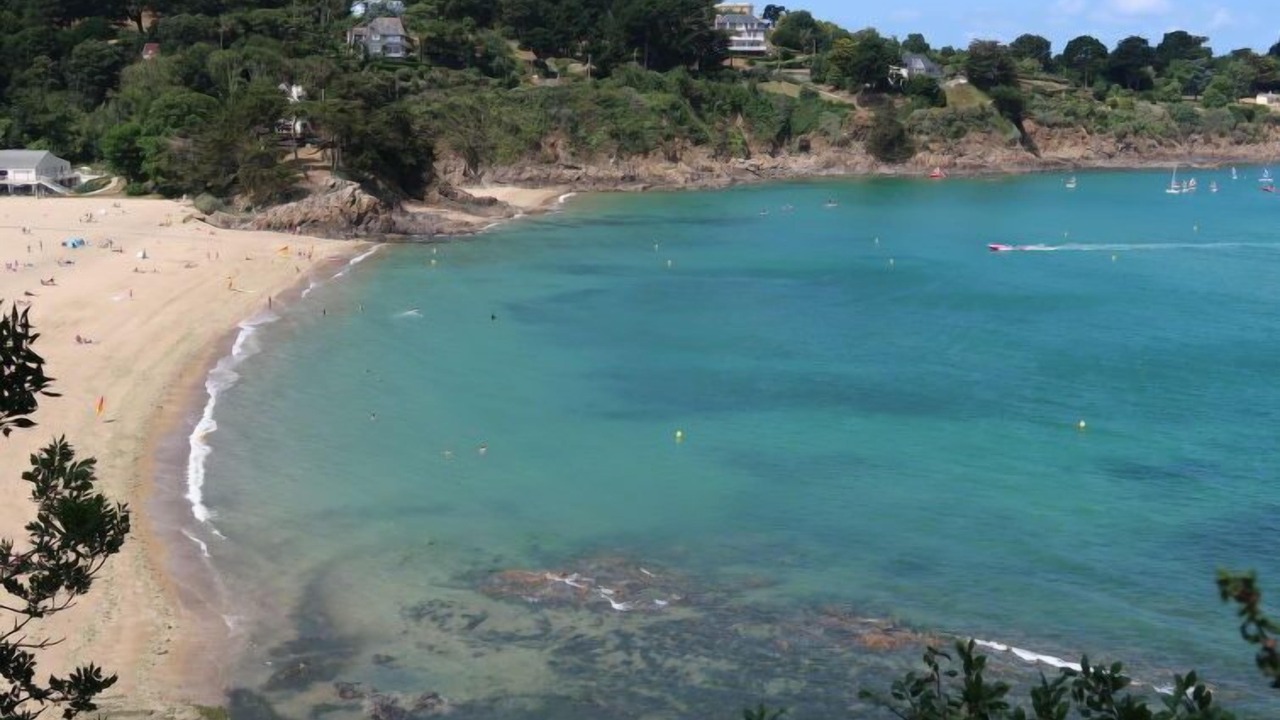 Photo of Others in Etables-sur-Mer