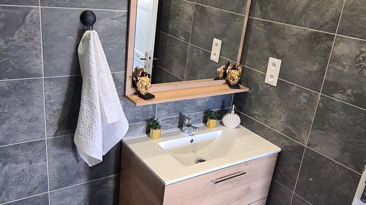 Photo of Bathroom in Chalon-sur-Saone