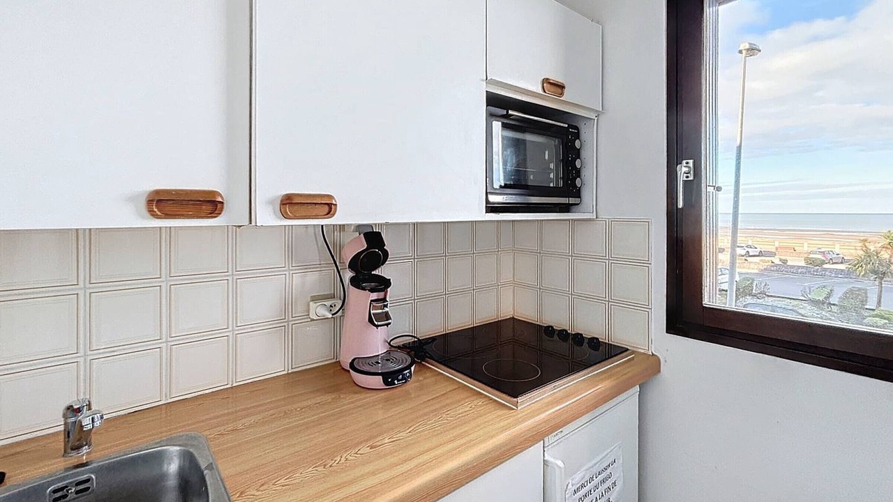 Photo of Kitchen in Merville-Franceville-Plage