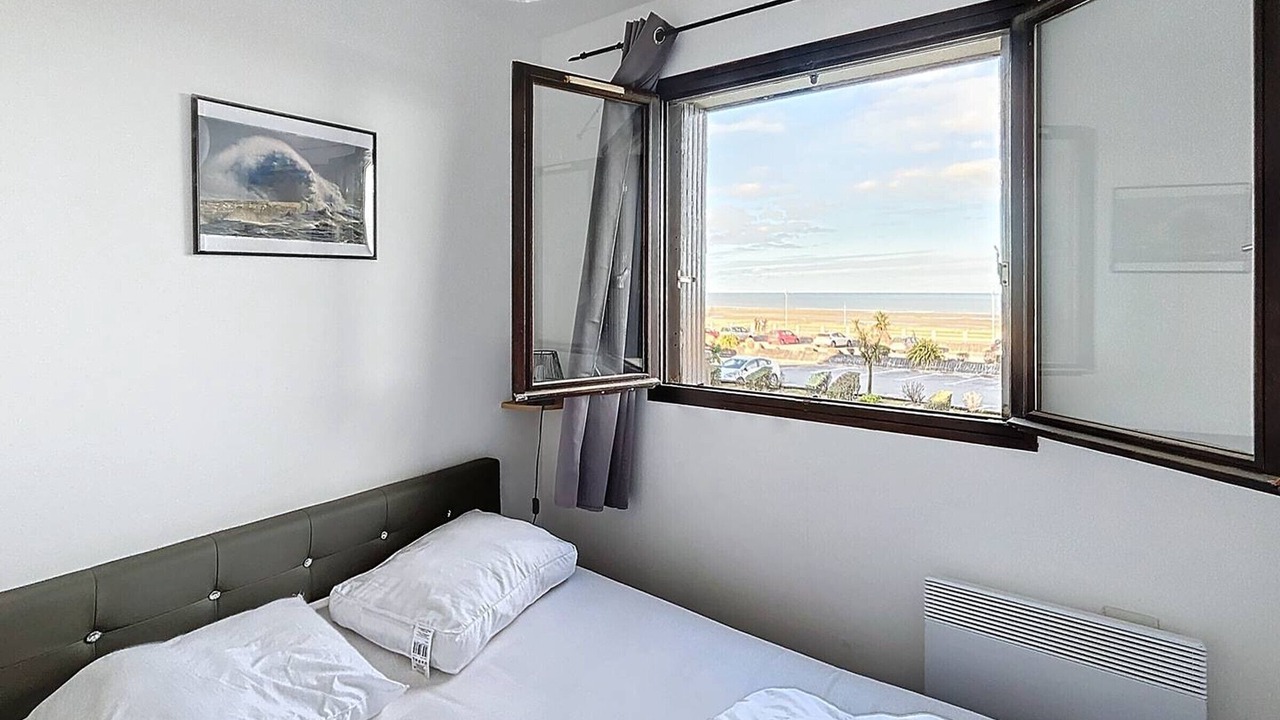 Photo of Bedroom in Merville-Franceville-Plage