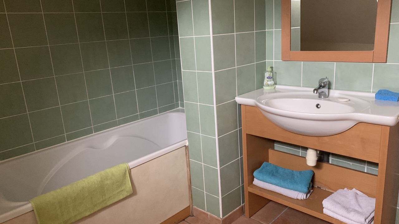 Photo of Bathroom in Ardon