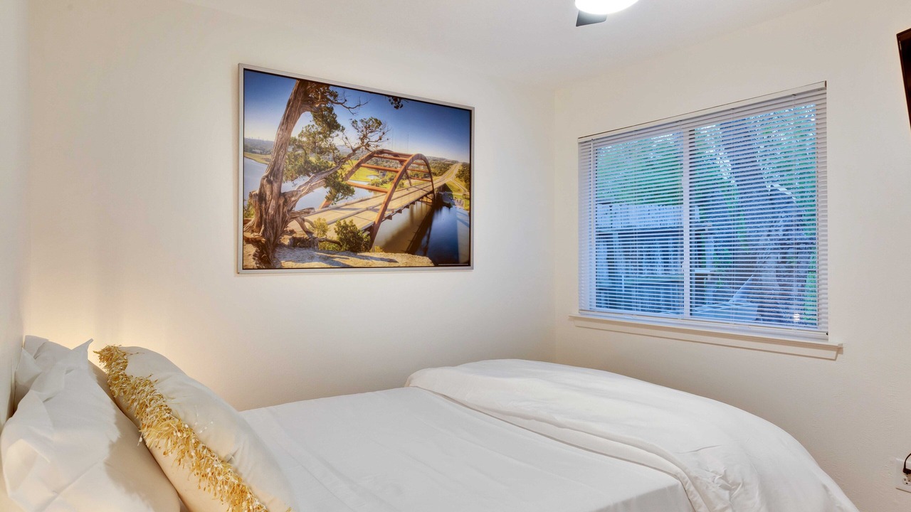 Photo of Bedroom in Beacon Ridge