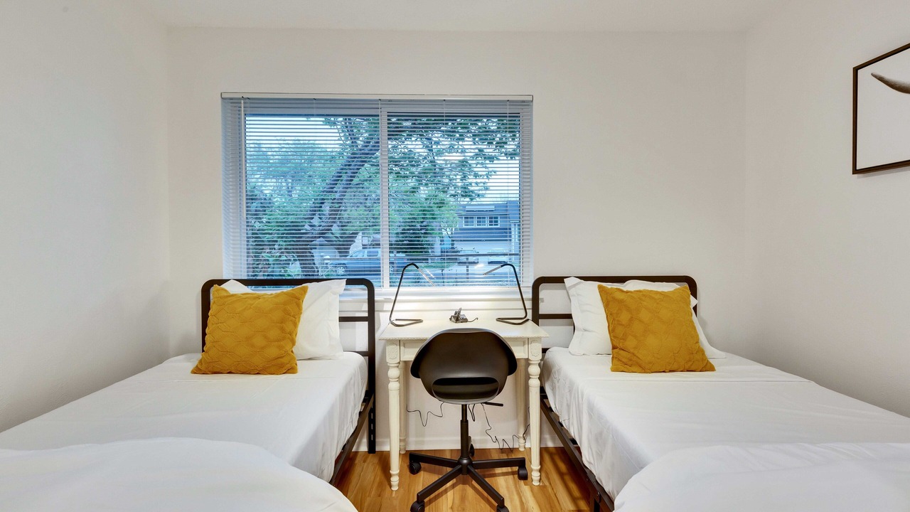Photo of Bedroom in Beacon Ridge