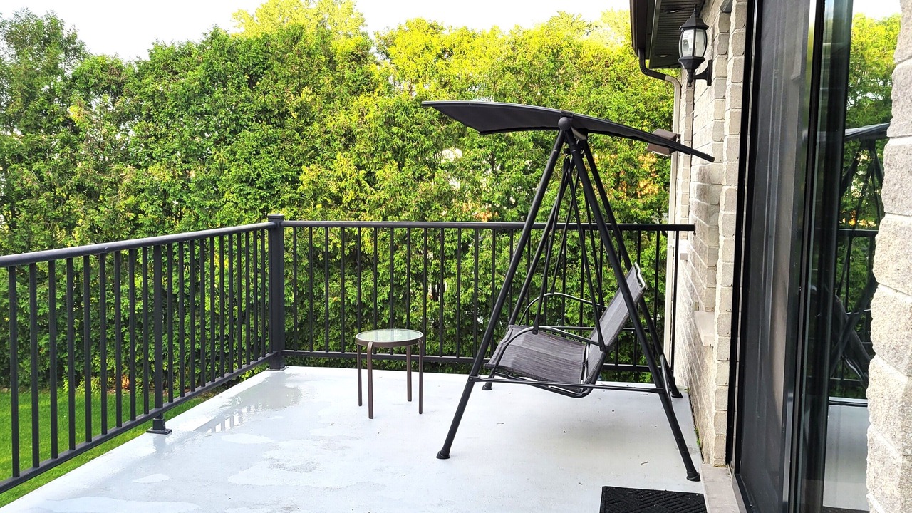 Photo of Patio Balcony in Bout-de-l'Ile