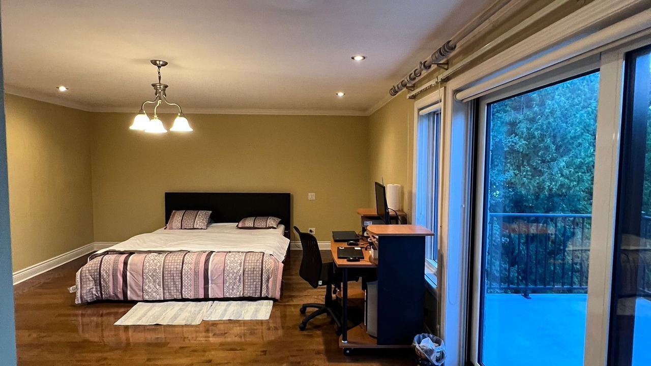 Photo of Bedroom in Bout-de-l'Ile
