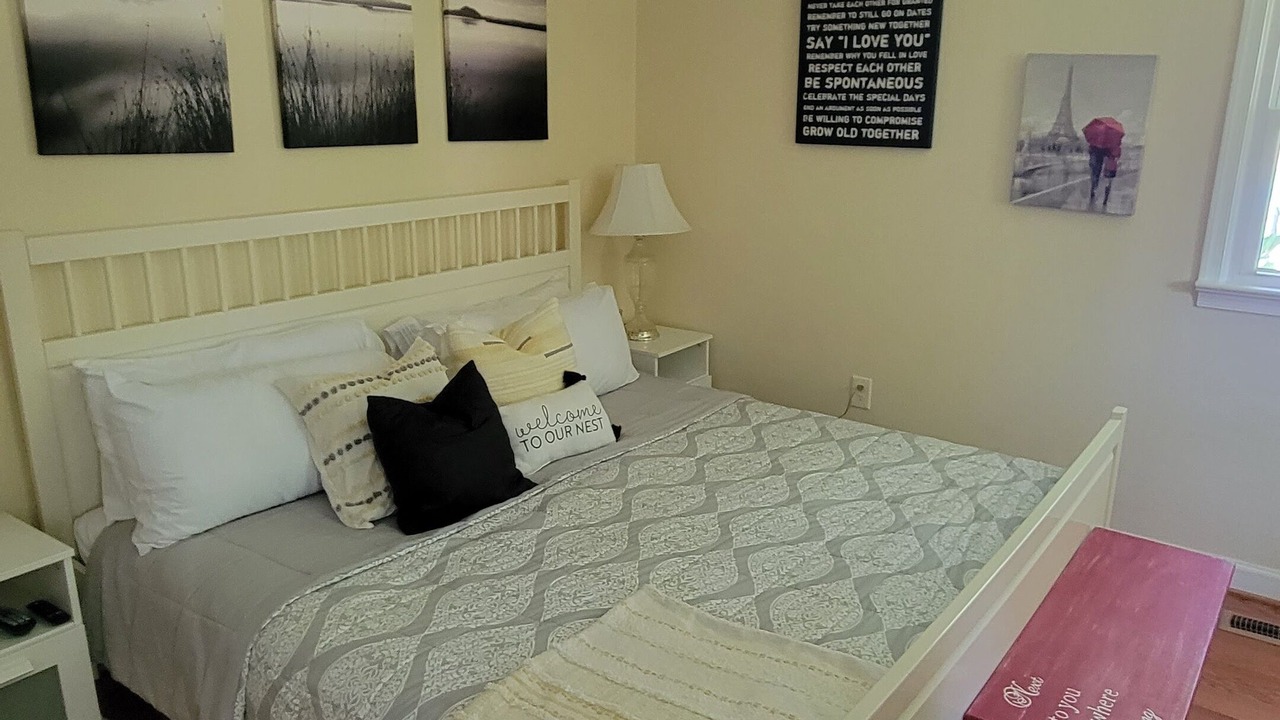 Photo of Bedroom in Linden