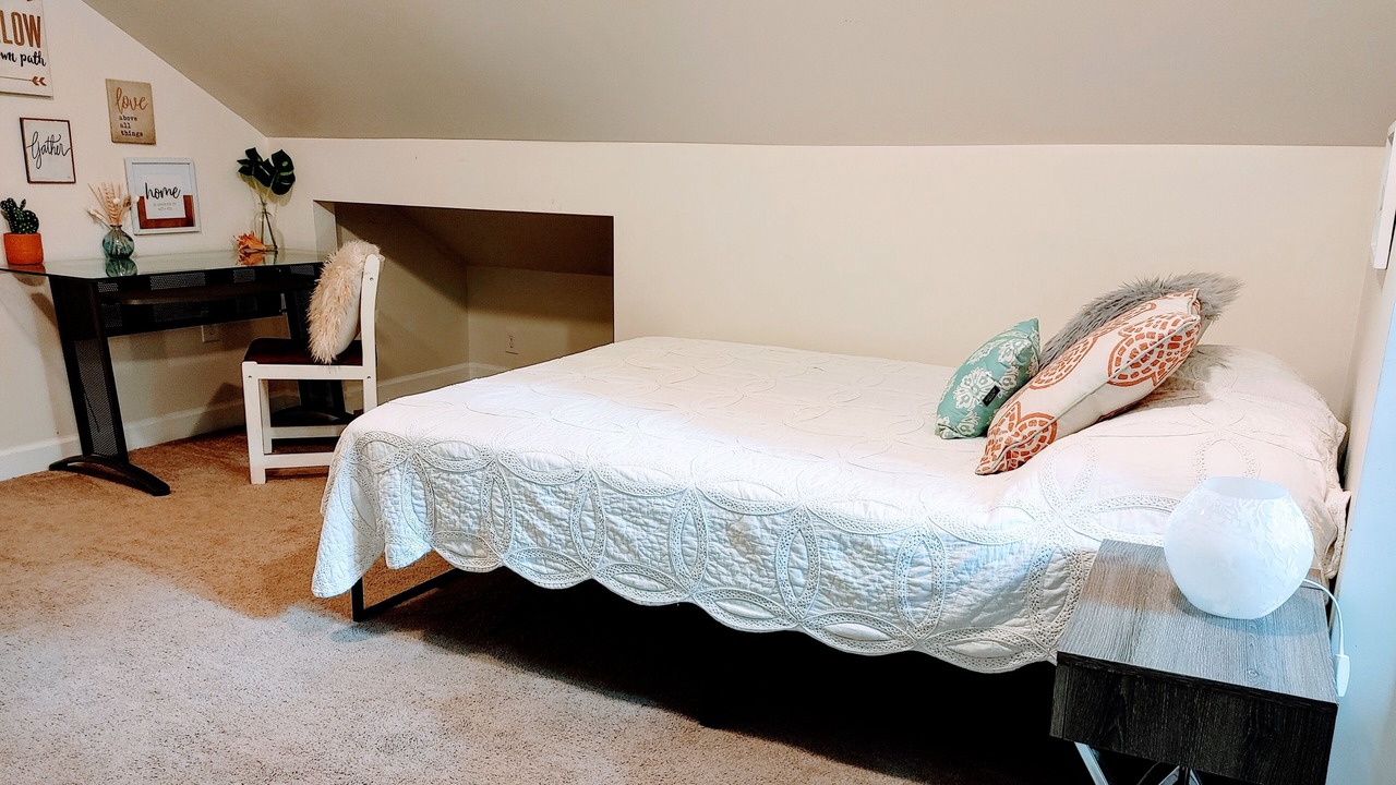 Photo of Bedroom in Linden