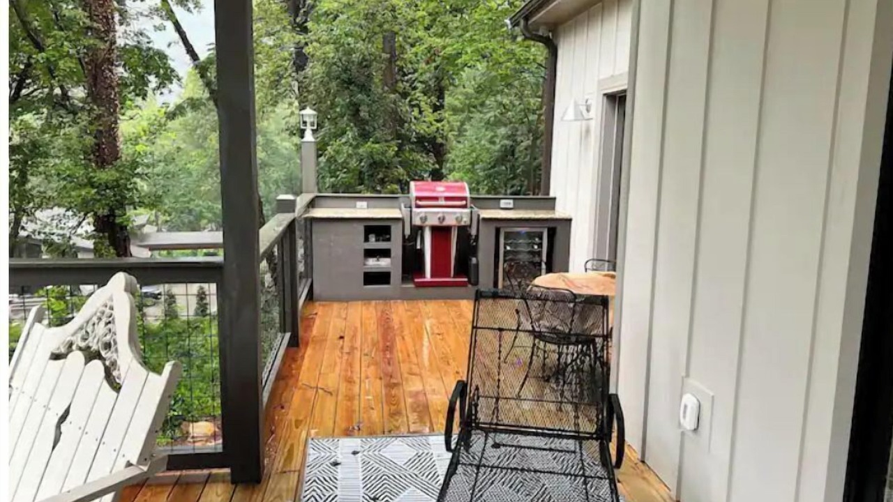 Photo of Patio Balcony in Chimney Rock
