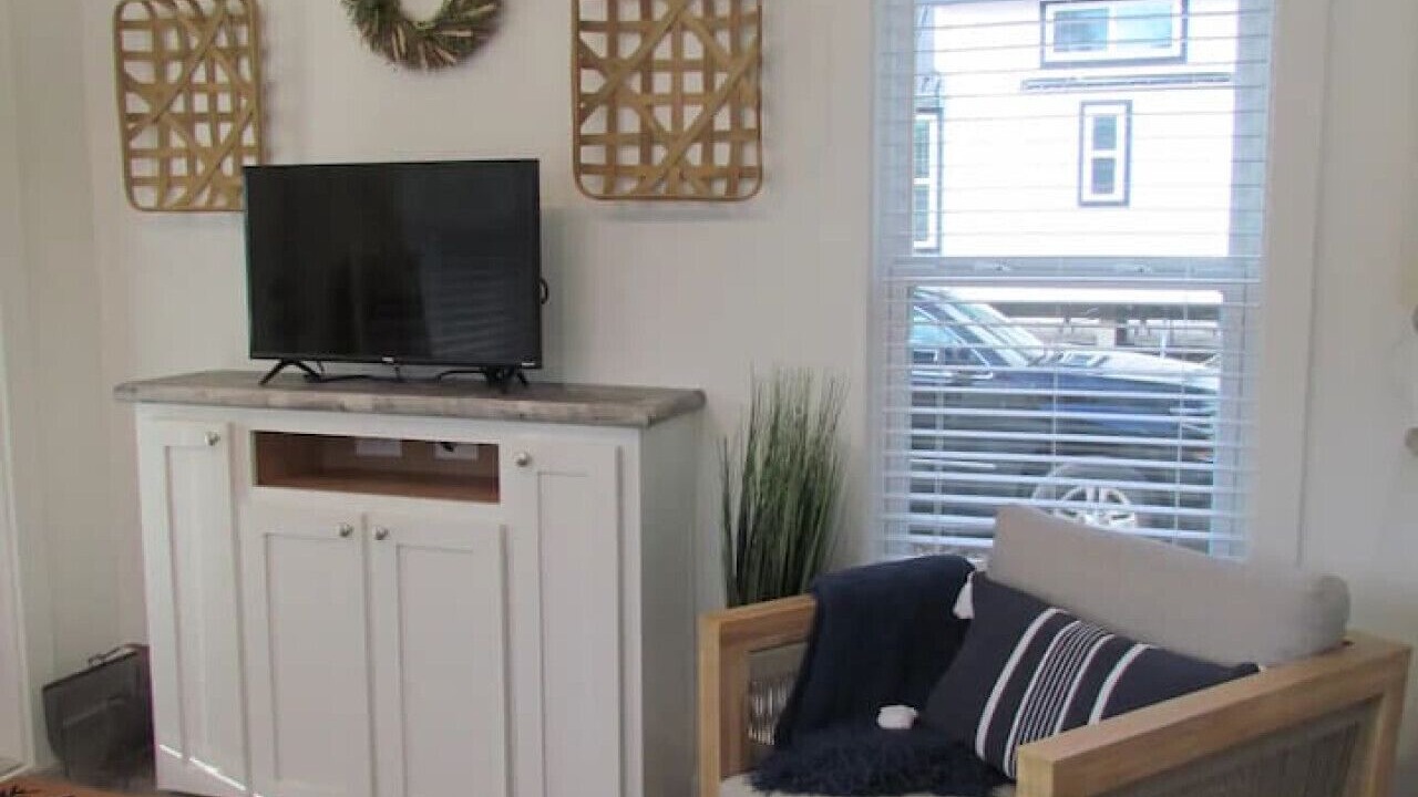 Photo of Livingroom in Warren