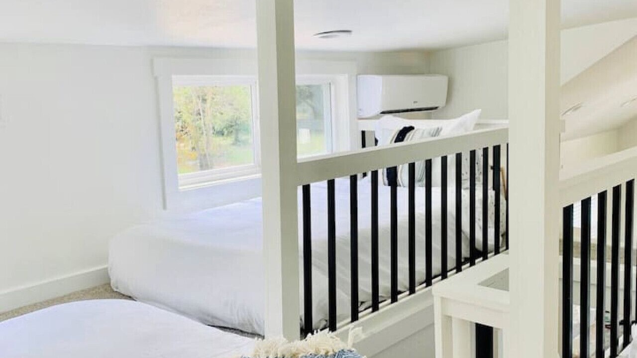 Photo of Bedroom in Warren
