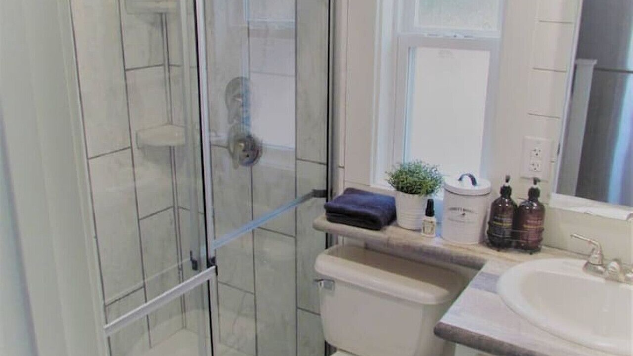 Photo of Bathroom in Warren