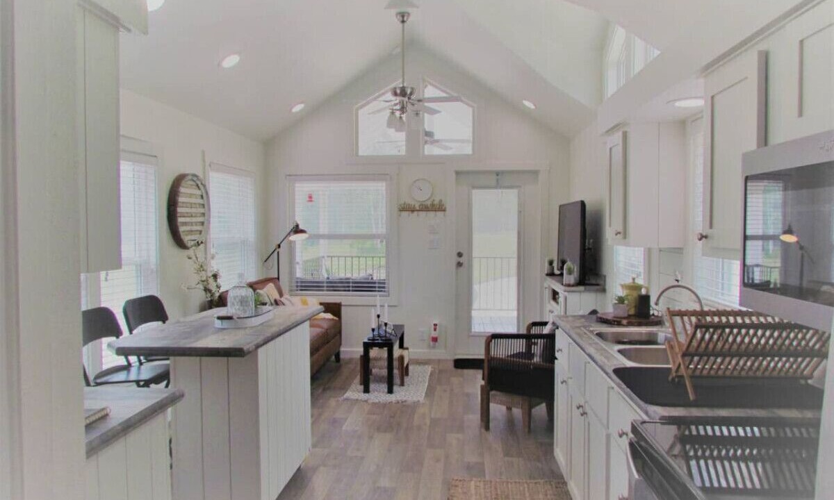 Photo of Livingroom in Warren