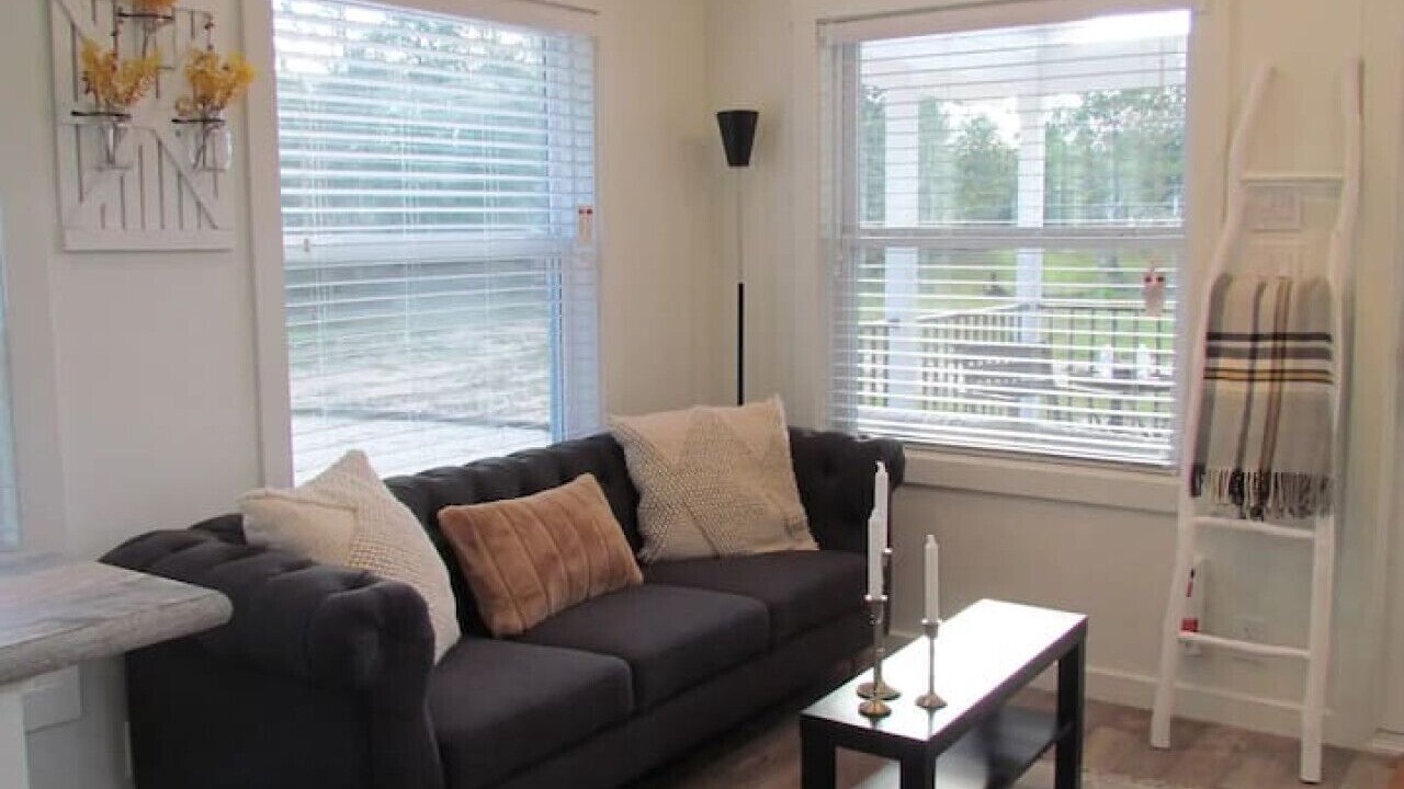 Photo of Livingroom in Warren
