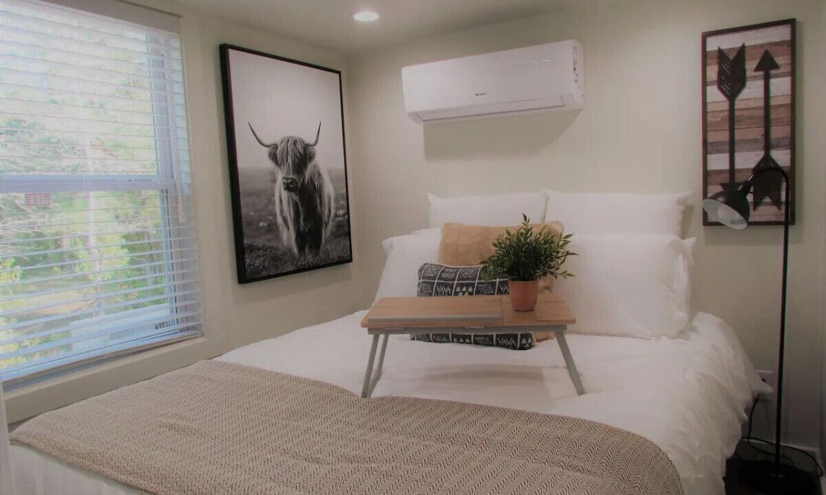 Photo of Bedroom in Warren